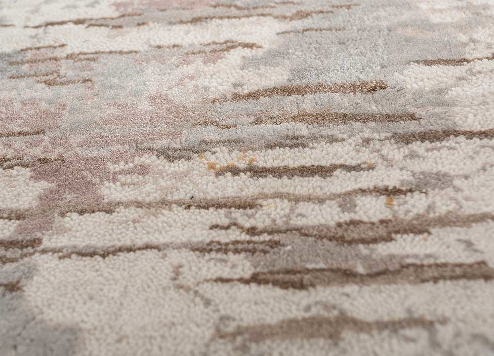 unstring by kavi ivory wool and bamboo silk hand knotted Rug - CloseUp