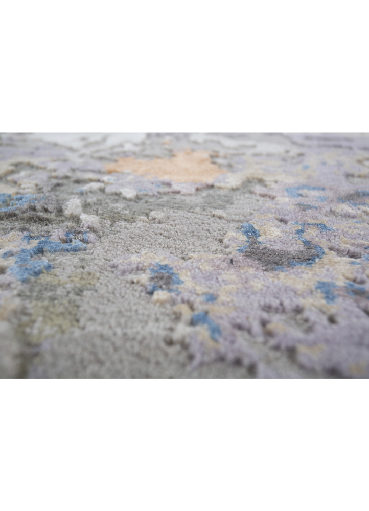 entropy grey and black wool and bamboo silk hand knotted Rug - CloseUp