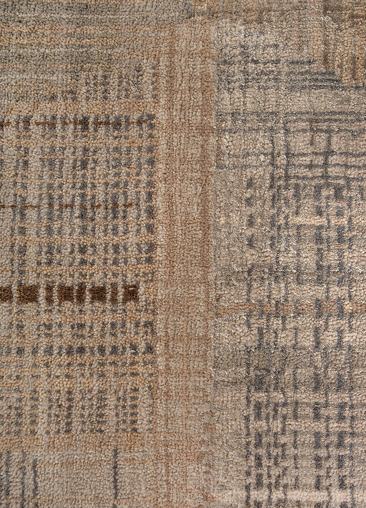unstring by kavi ivory wool and bamboo silk hand knotted Rug - CloseUp