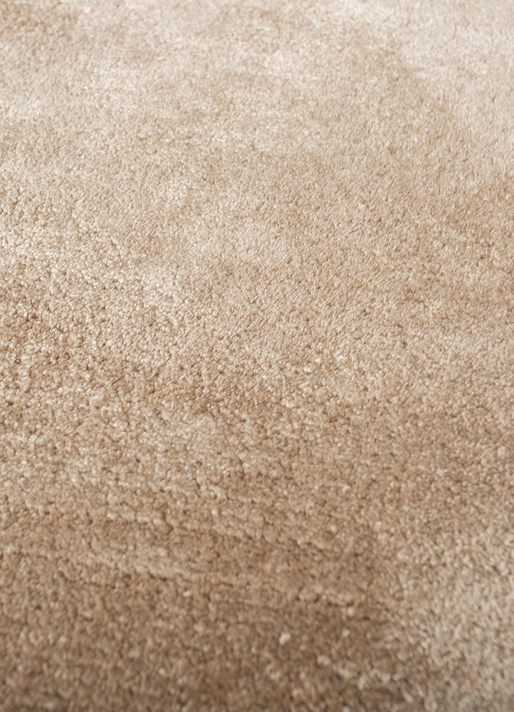 aprezo ivory wool and viscose hand tufted Rug - CloseUp aprezo ivory wool and viscose hand tufted Rug - CloseUp