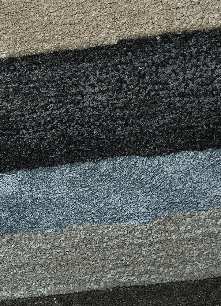 acar grey and black wool and viscose hand tufted Rug - CloseUp