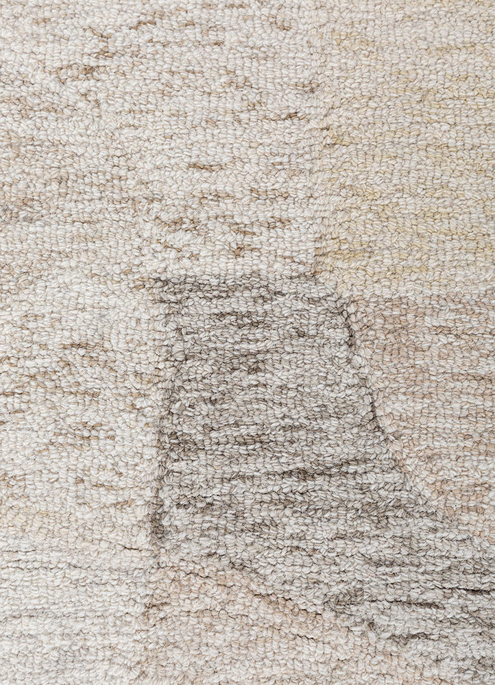 pathways grey and black wool hand tufted Rug - CloseUp