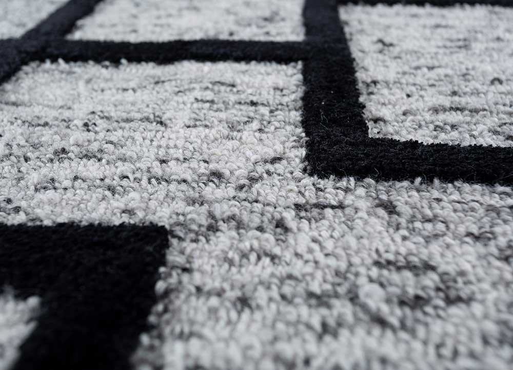 contour grey and black wool and viscose hand tufted Rug - CloseUp