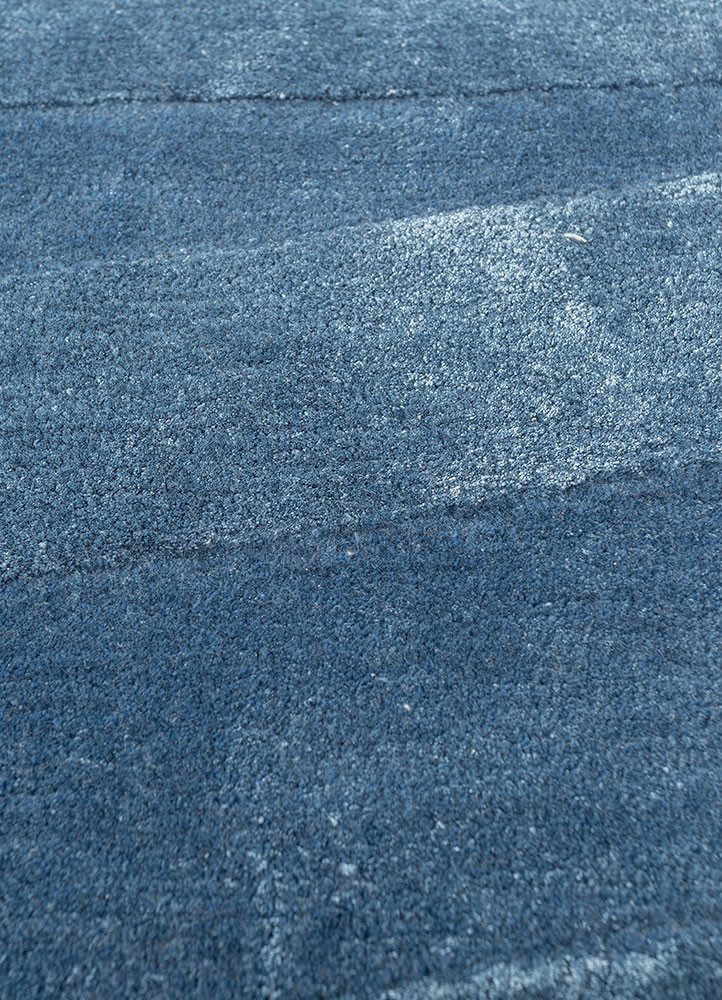 caliedo blue wool and viscose hand tufted Rug - CloseUp