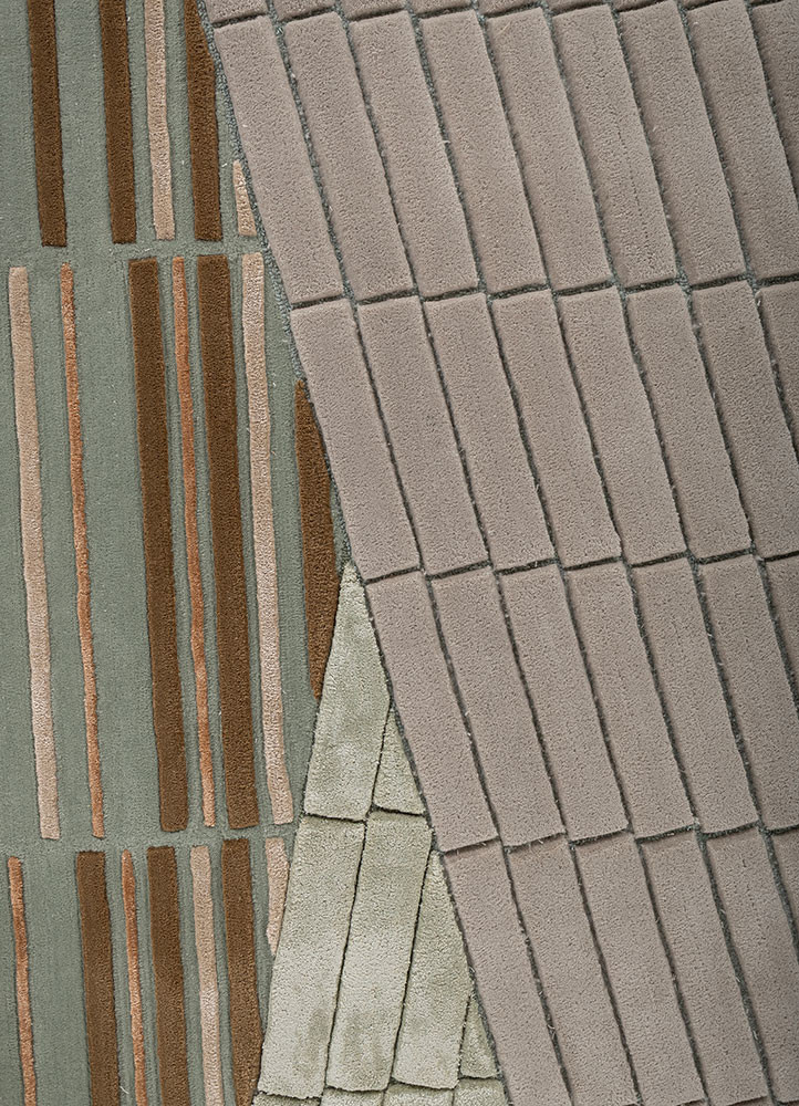 faces blue wool and viscose hand tufted Rug - CloseUp