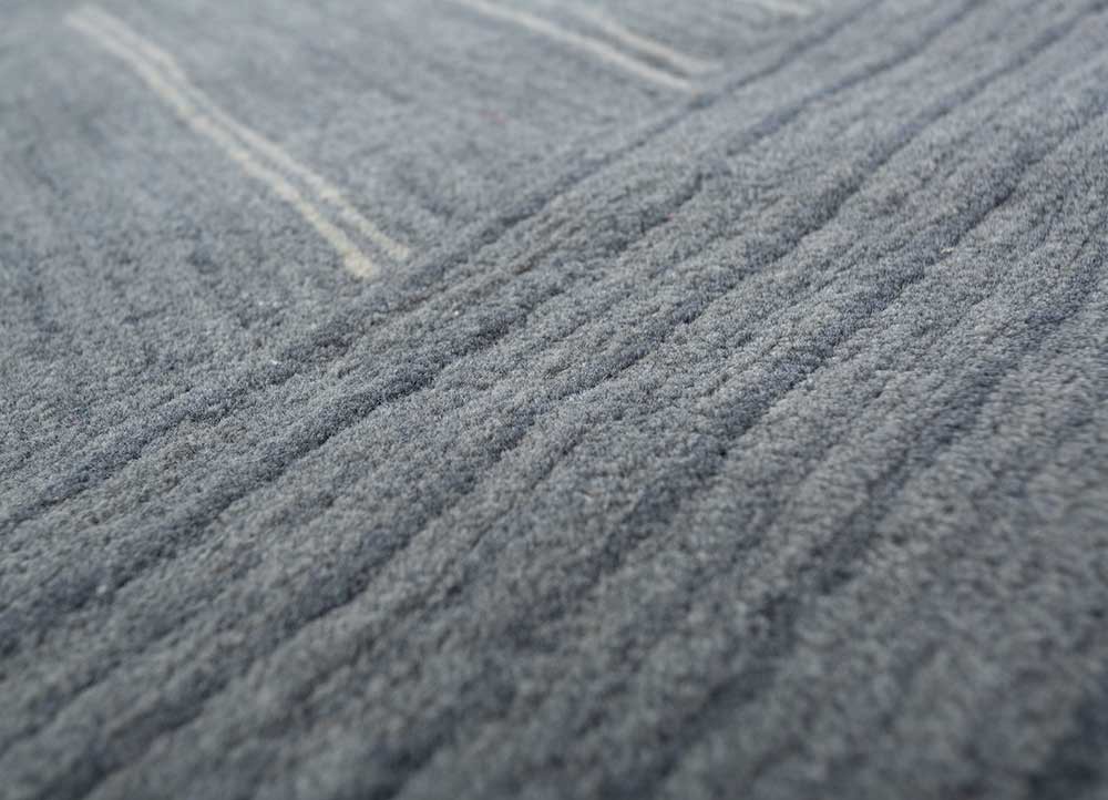 chroma blue wool hand tufted Rug - CloseUp