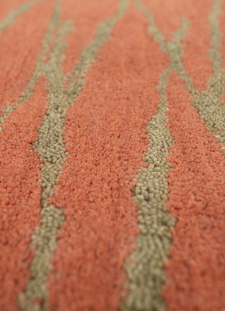 contour red and orange wool hand tufted Rug - CloseUp