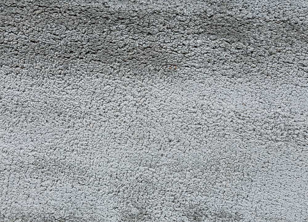 linear grey and black viscose hand tufted Rug - CloseUp