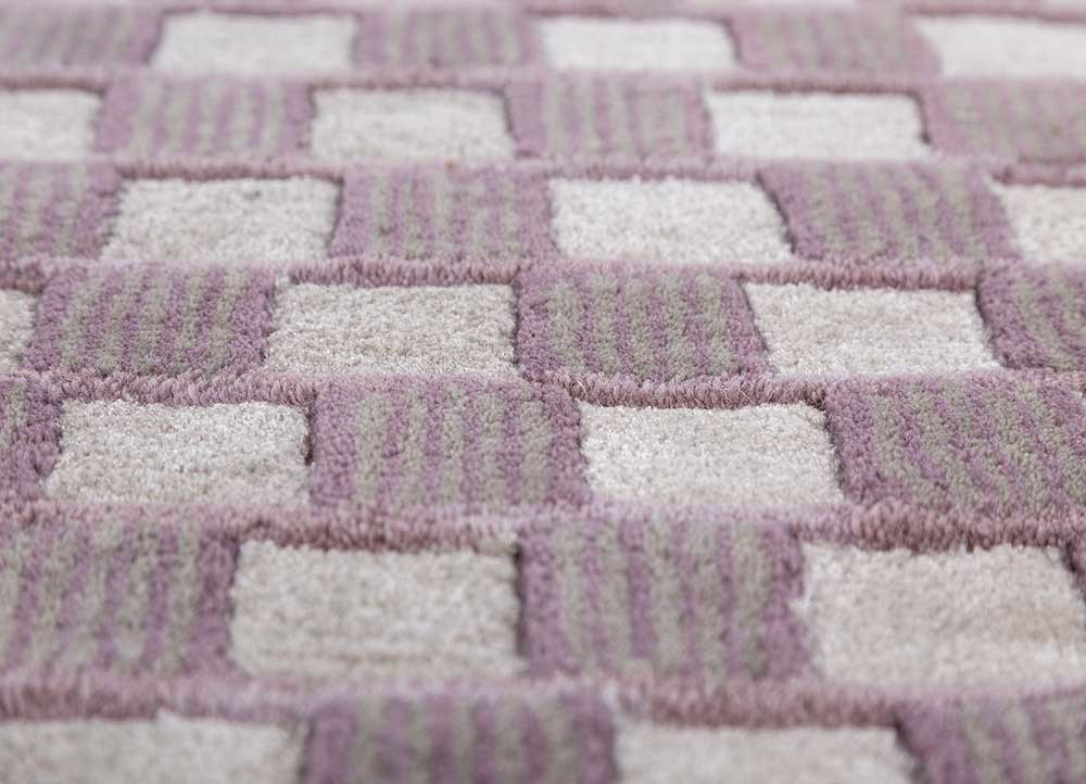 wild wanderlust ivory wool and viscose hand tufted Rug - CloseUp