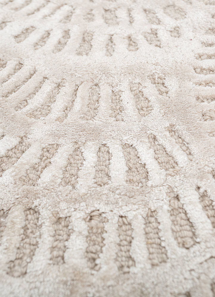 aurelia ivory wool and viscose hand tufted Rug - CloseUp aurelia ivory wool and viscose hand tufted Rug - CloseUp