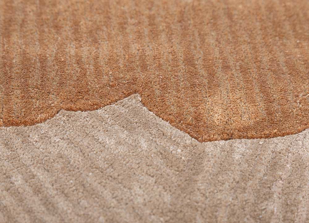 aurelia beige and brown wool and viscose hand tufted Rug - CloseUp