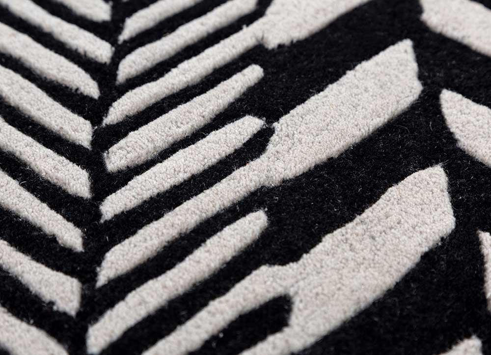 adrift grey and black wool hand tufted Rug - CloseUp