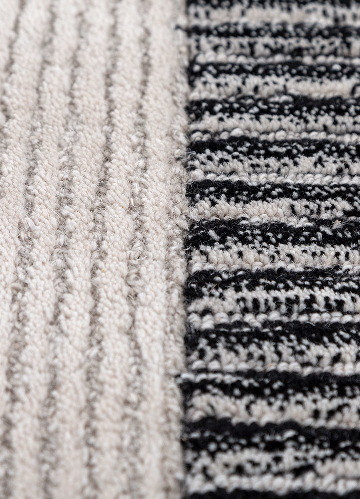 pathways ivory wool hand tufted Rug - CloseUp