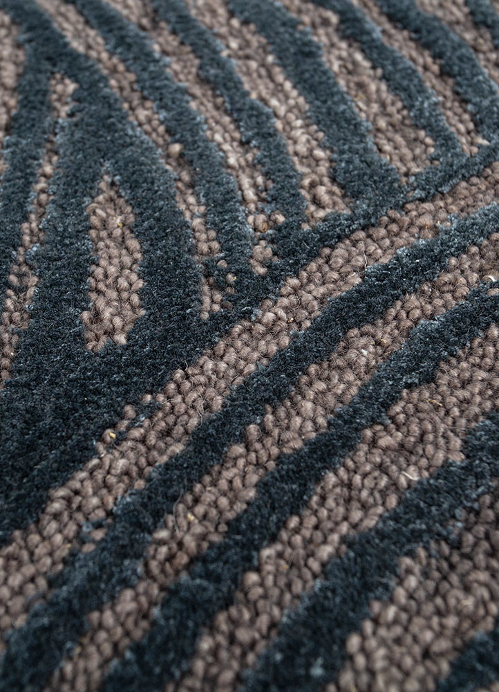 modo grey and black wool and viscose hand tufted Rug - CloseUp modo grey and black wool and viscose hand tufted Rug - CloseUp