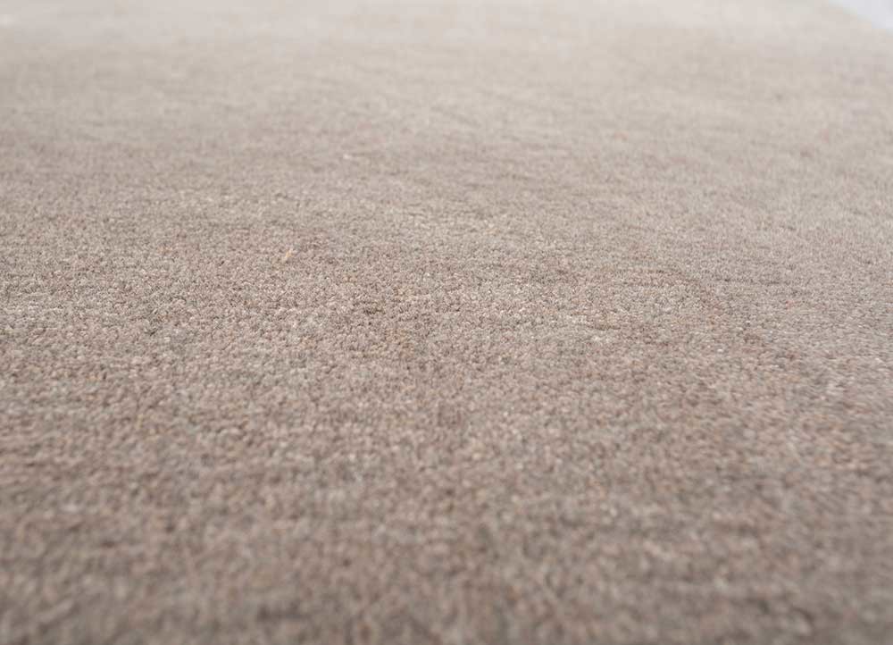 chroma gold wool and viscose hand tufted Rug - CloseUp