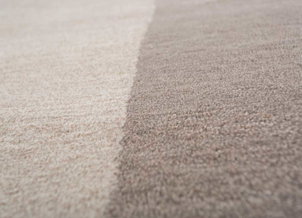 chroma gold wool and viscose hand tufted Rug - CloseUp