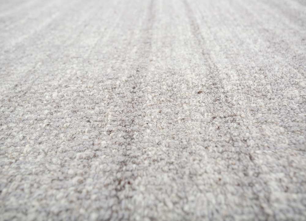 pathways grey and black wool hand tufted Rug - CloseUp