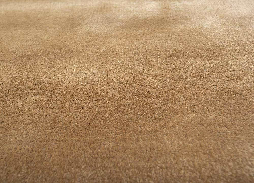 cera gold viscose hand tufted Rug - CloseUp