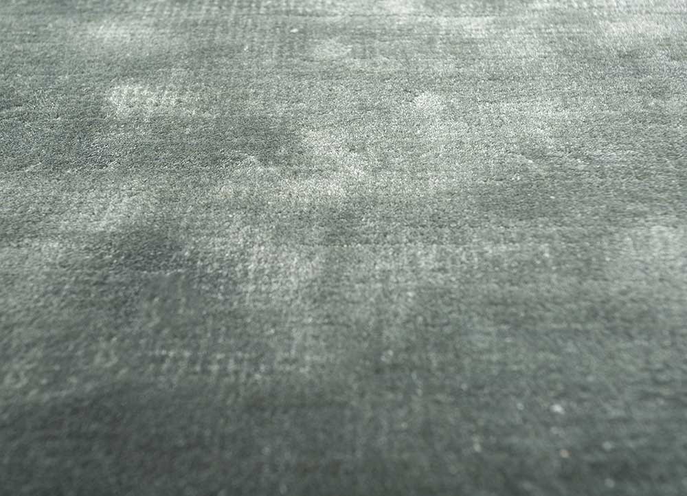 cera blue viscose hand tufted Rug - CloseUp