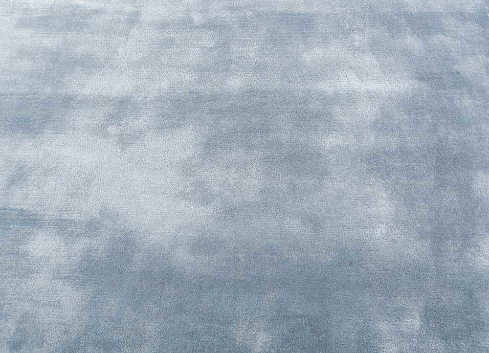 cera blue viscose hand tufted Rug - CloseUp