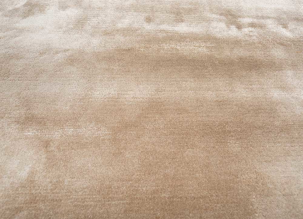cera beige and brown viscose hand tufted Rug - CloseUp