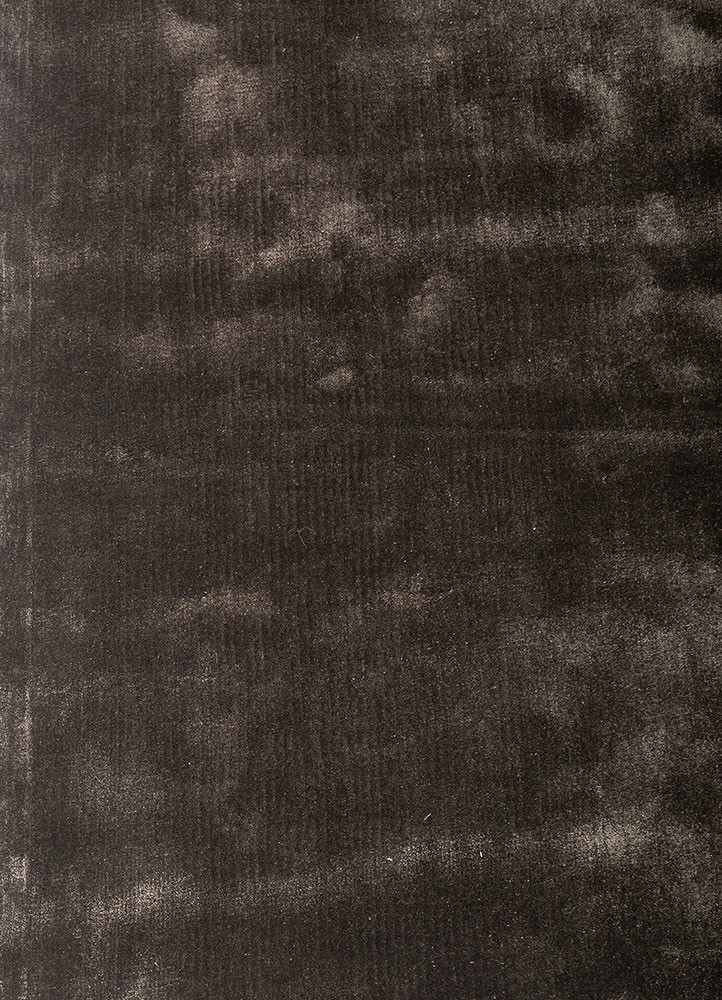 cera grey and black viscose hand tufted Rug - CloseUp