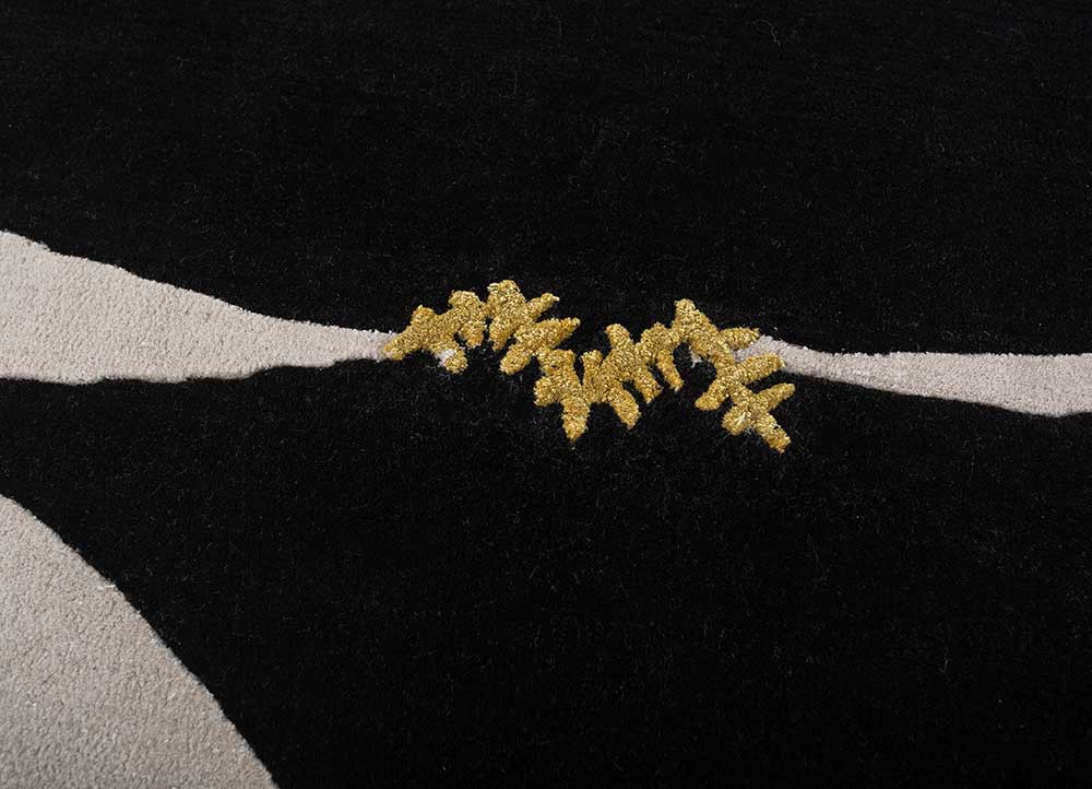 zig zag grey and black wool and viscose hand tufted Rug - CloseUp