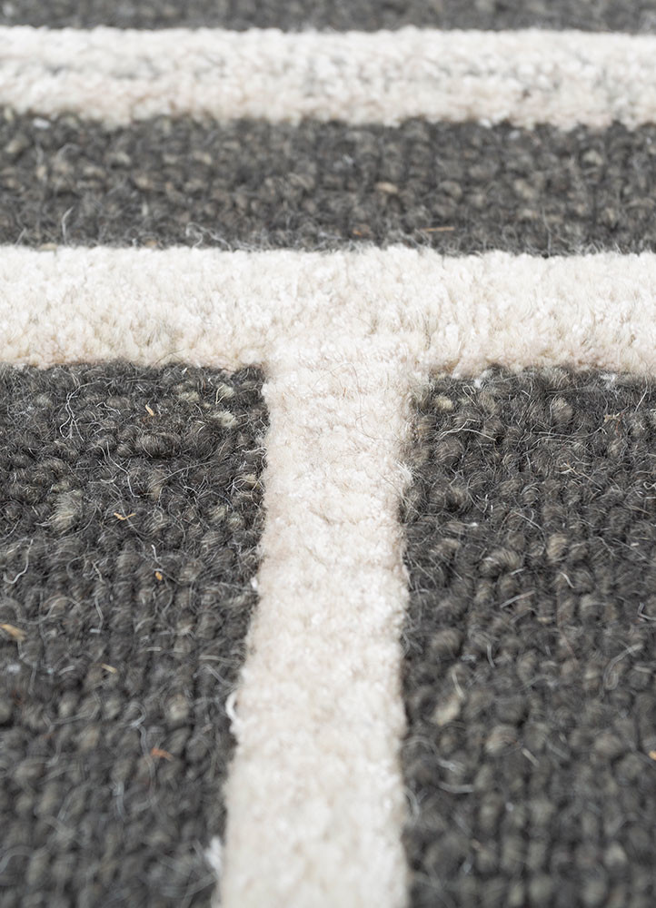 adrift grey and black wool hand tufted Rug - CloseUp