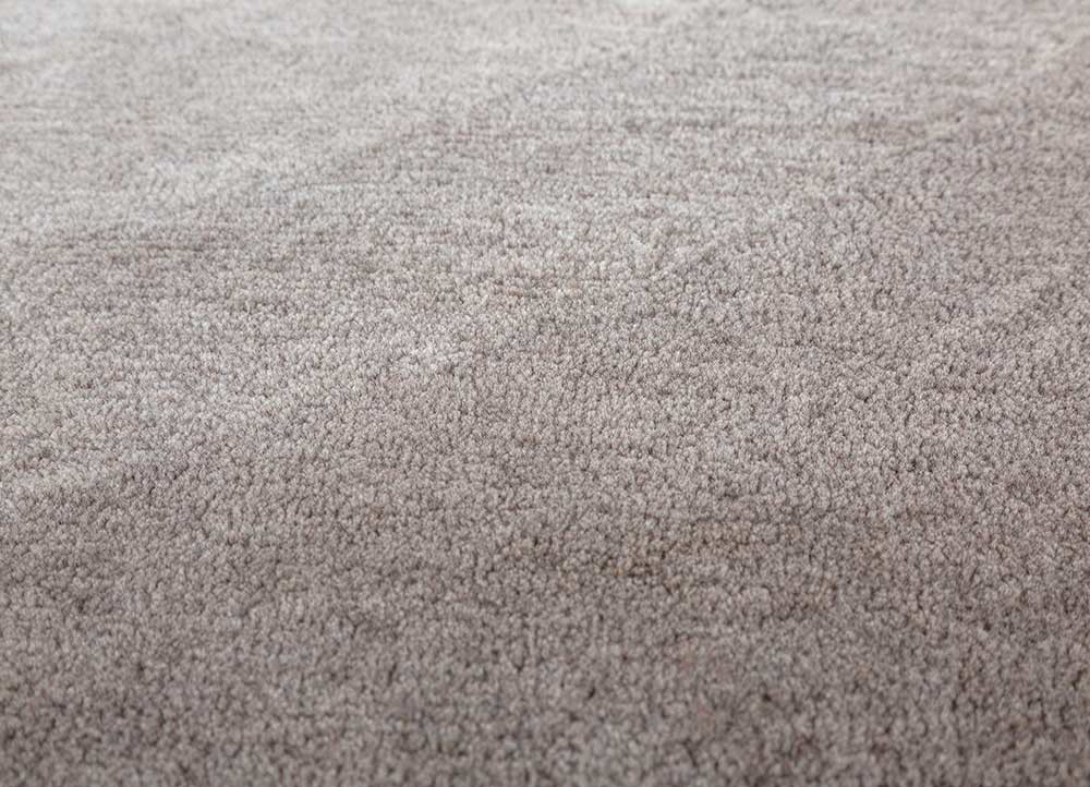 chroma gold wool hand tufted Rug - CloseUp