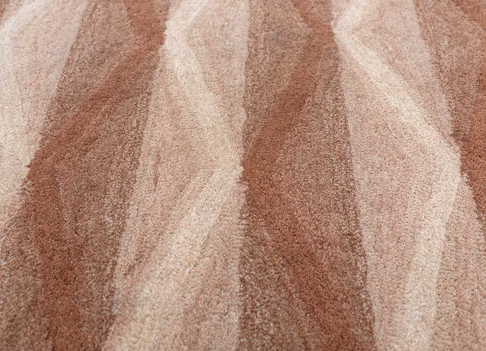 wild wanderlust beige and brown wool hand tufted Rug - CloseUp