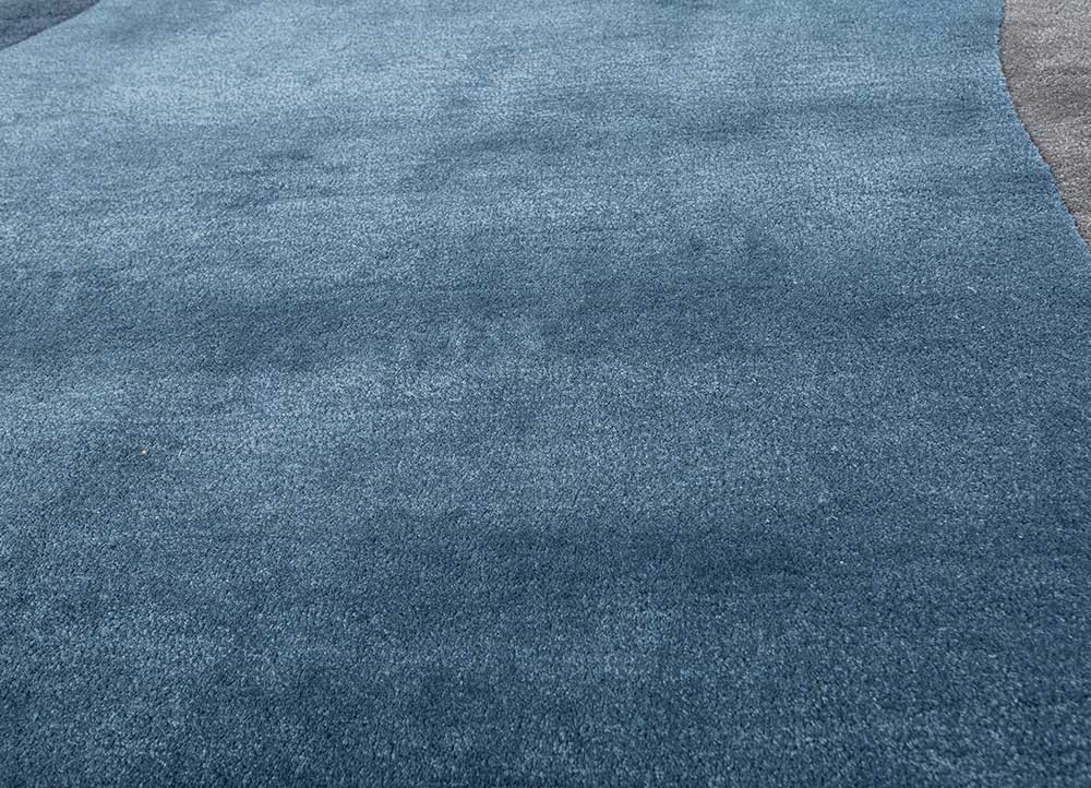 joy blue wool and viscose hand tufted Rug - CloseUp
