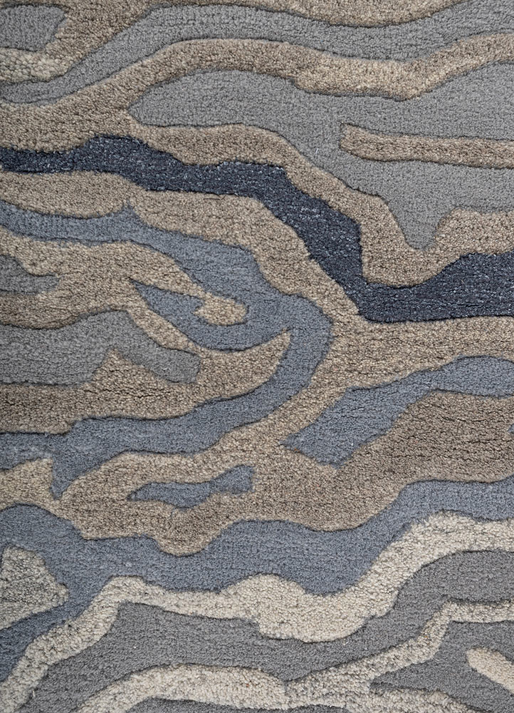 linear blue wool and viscose hand tufted Rug - CloseUp