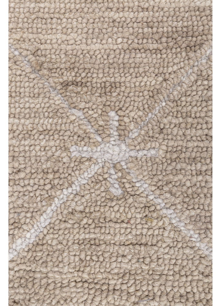 erbe beige and brown wool hand tufted Rug - CloseUp