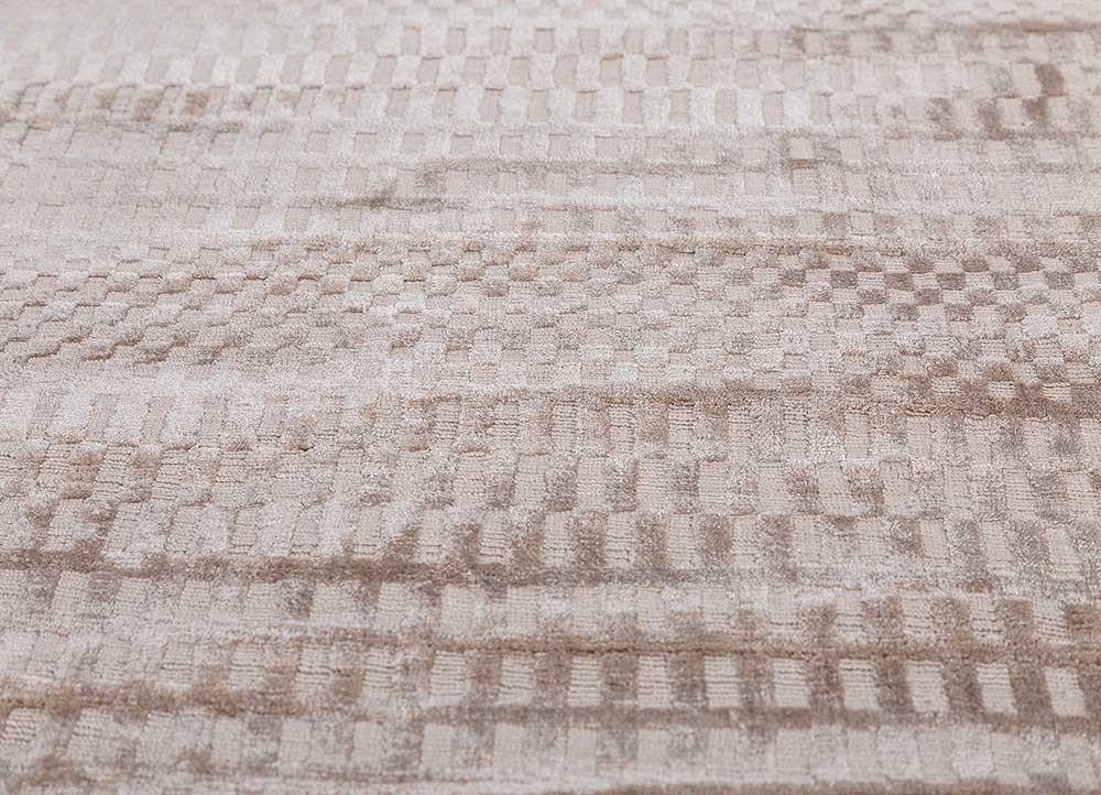 basis ivory bamboo silk hand loom Rug - CloseUp