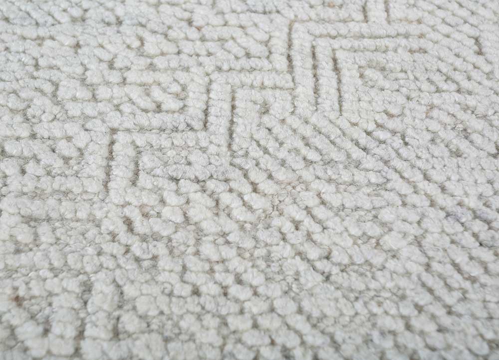 clan ivory wool hand knotted Rug - CloseUp clan ivory wool hand knotted Rug - CloseUp