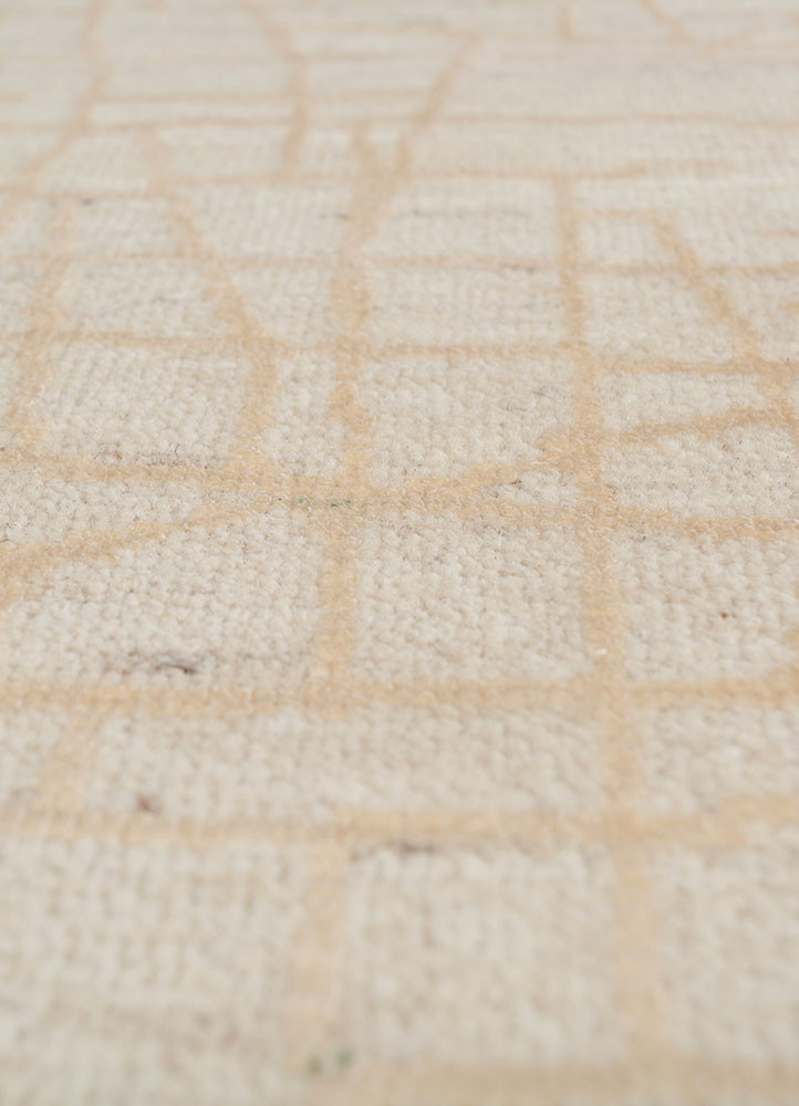manifest ivory wool and silk hand knotted Rug - CloseUp manifest ivory wool and silk hand knotted Rug - CloseUp