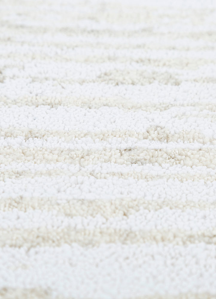 aprezo ivory wool hand knotted Rug - CloseUp