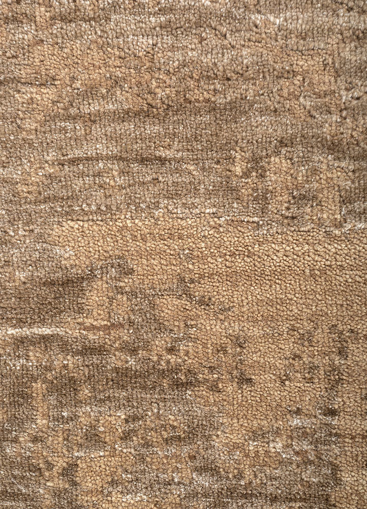 uvenuti beige and brown wool hand knotted Rug - CloseUp