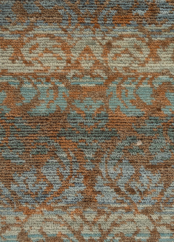 aprezo red and orange wool hand knotted Rug - CloseUp