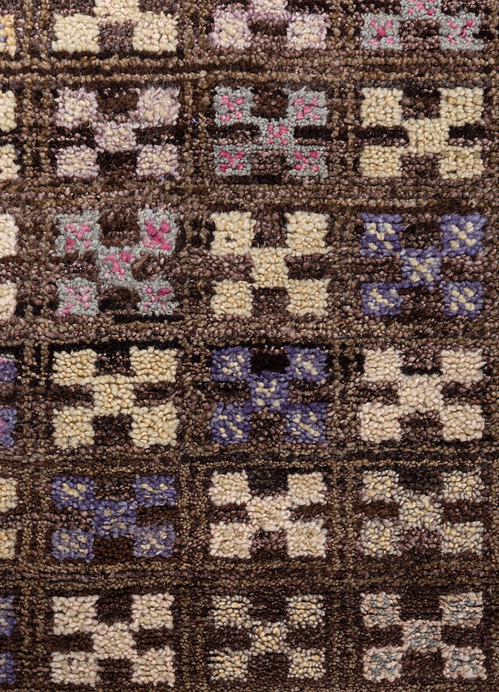 nuray grey and black wool hand knotted Rug - CloseUp