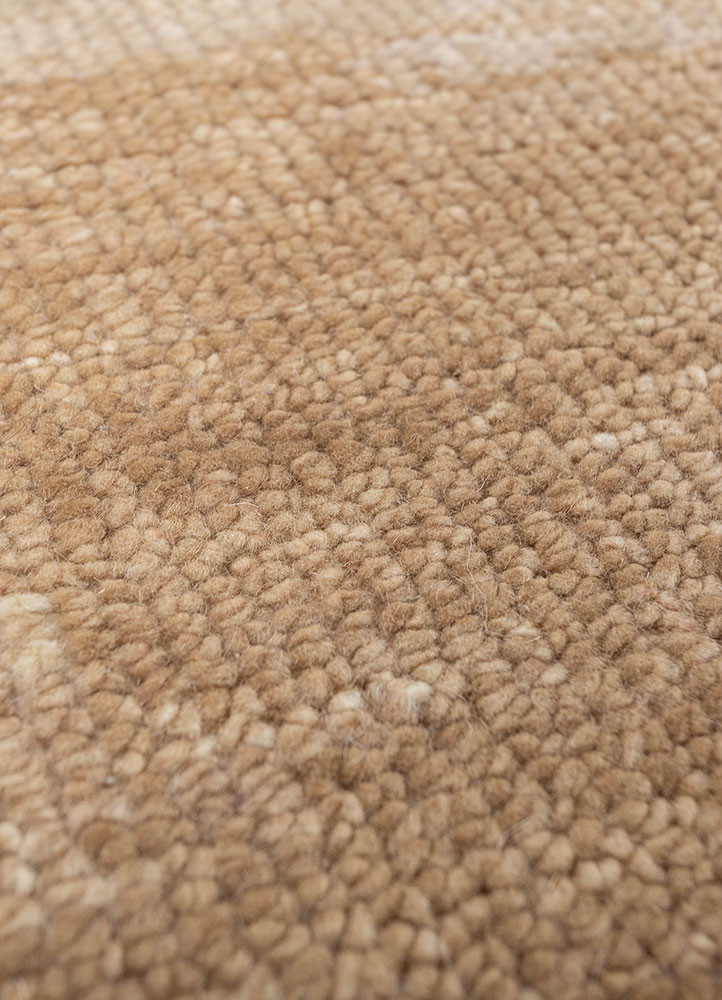 entropy grey and black wool hand knotted Rug - CloseUp entropy grey and black wool hand knotted Rug - CloseUp