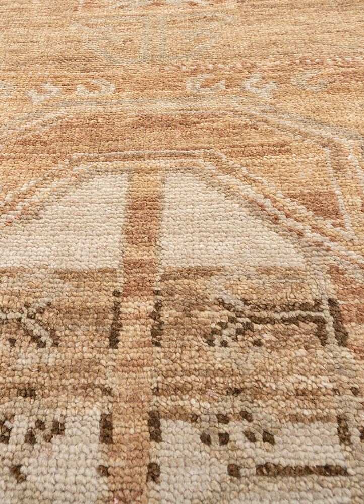 thyme red and orange wool hand knotted Rug - CloseUp
