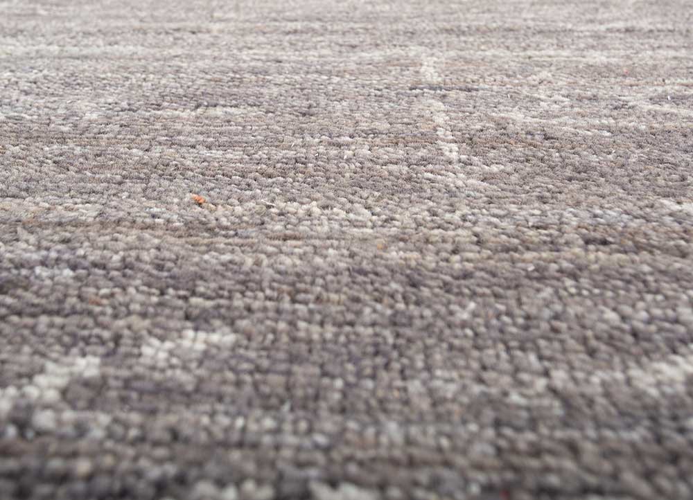 thyme grey and black wool hand knotted Rug - CloseUp