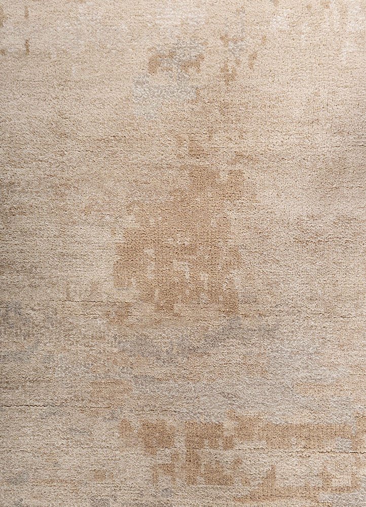 aprezo ivory wool and bamboo silk hand knotted Rug - CloseUp