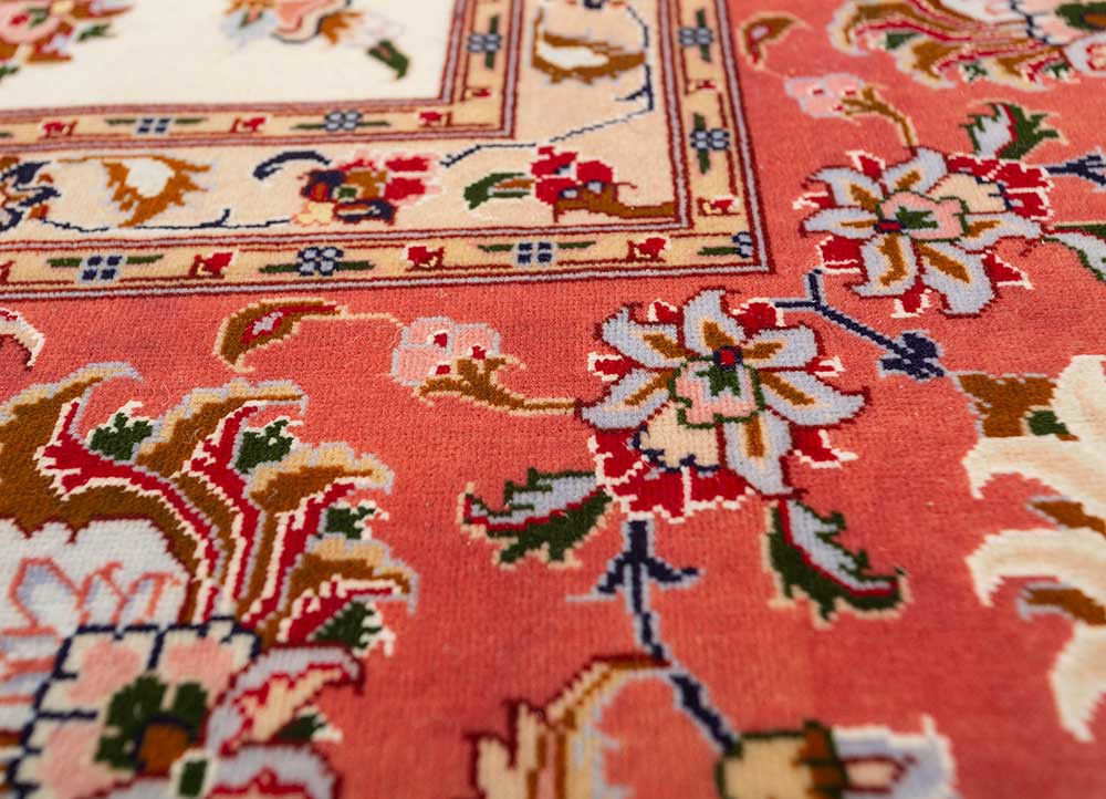 aalam red and orange acrylic hand knotted Rug - CloseUp