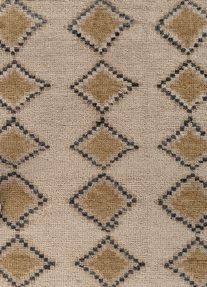 thyme beige and brown wool hand knotted Rug - CloseUp thyme beige and brown wool hand knotted Rug - CloseUp