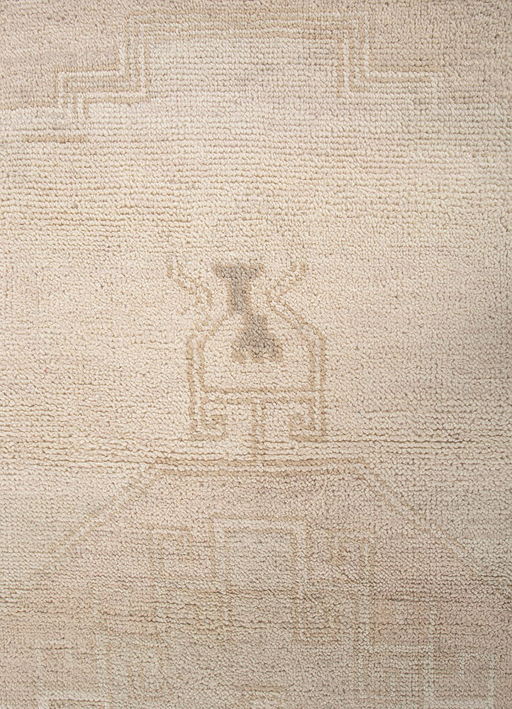 thyme ivory wool hand knotted Rug - CloseUp thyme ivory wool hand knotted Rug - CloseUp