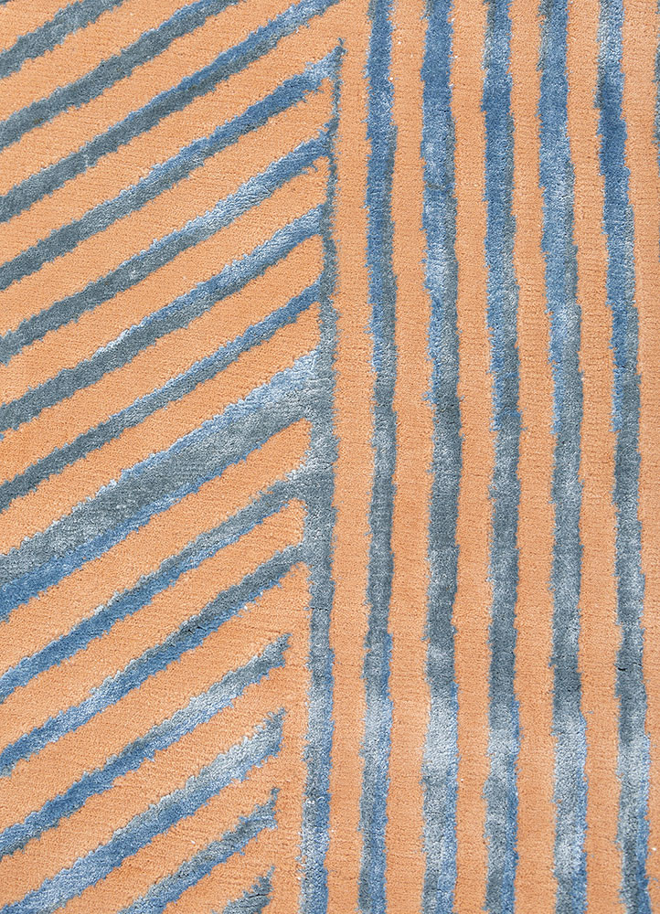 azalea red and orange wool and bamboo silk hand knotted Rug - CloseUp