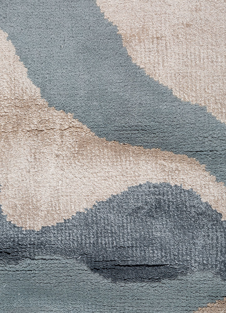 entropy ivory wool and bamboo silk hand knotted Rug - CloseUp entropy ivory wool and bamboo silk hand knotted Rug - CloseUp
