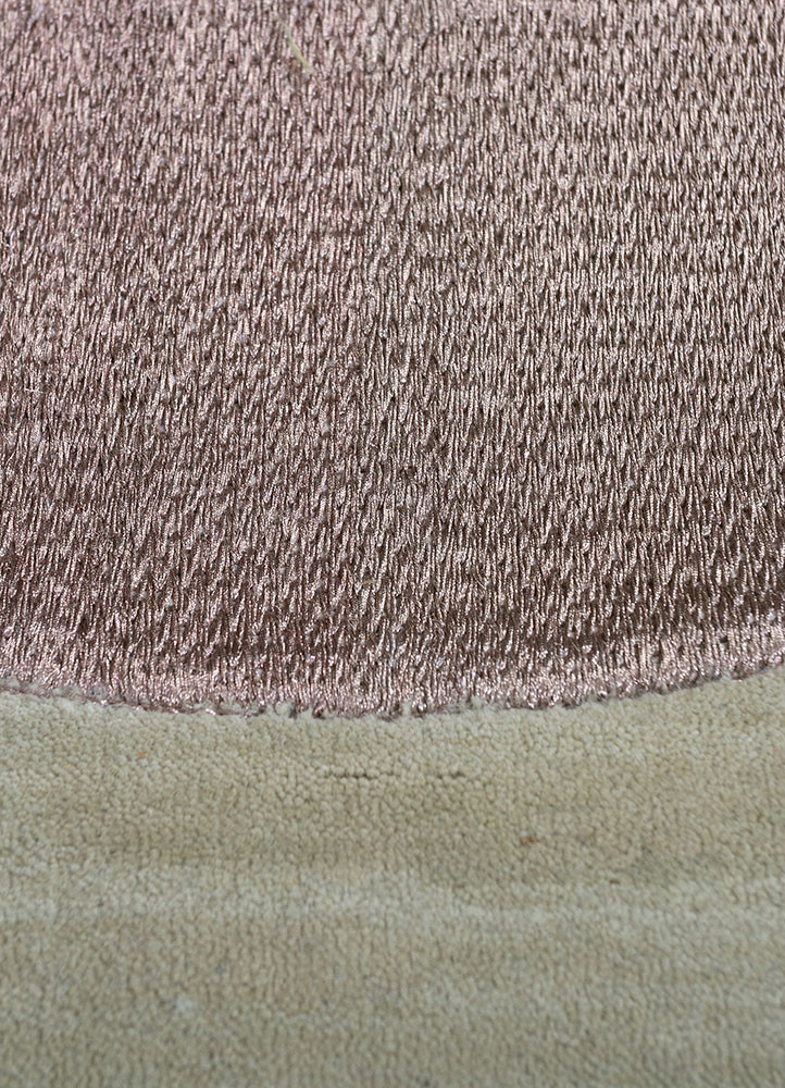 brahmaand ivory wool hand knotted Rug - CloseUp